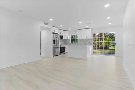 10913 N 21st Street Tampa FL 33612
