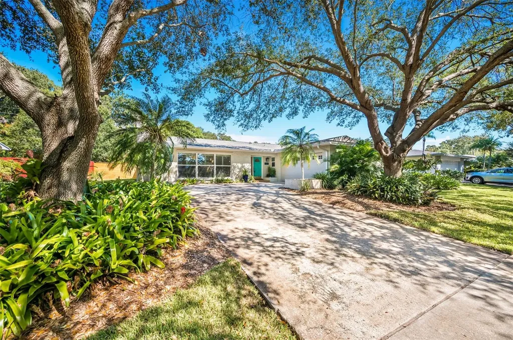 2310 St Charles Drive Clearwater FL 33764