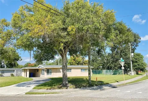 2401 W Oak Street Kissimmee FL 34741