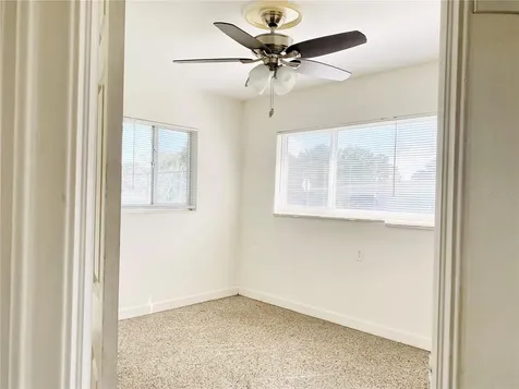 2401 W Oak Street Kissimmee FL 34741