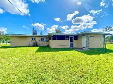 2401 W Oak Street Kissimmee FL 34741