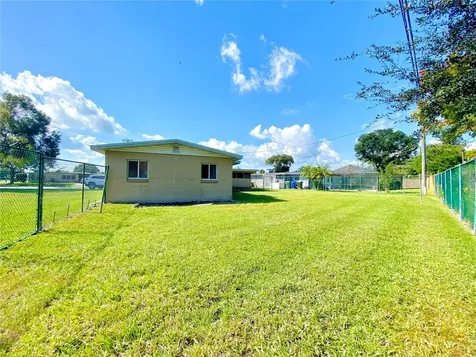 2401 W Oak Street Kissimmee FL 34741