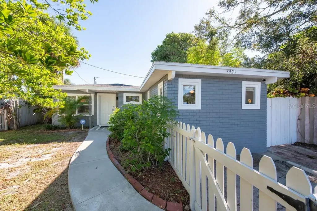 3921 71st Street N St Petersburg FL 33709