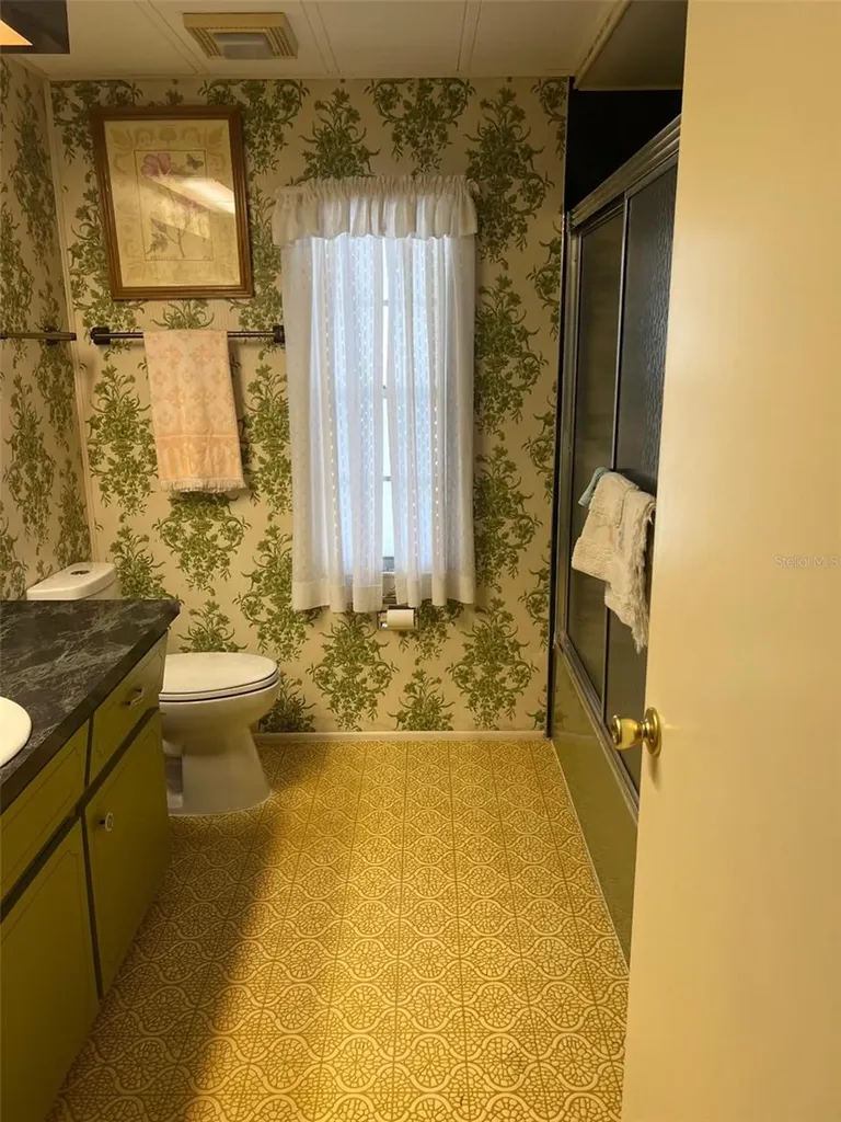 201 Royal Palm Circle Largo FL 33778