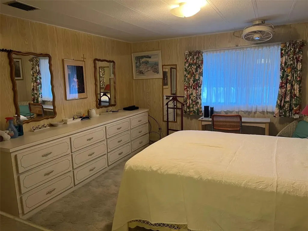 201 Royal Palm Circle Largo FL 33778