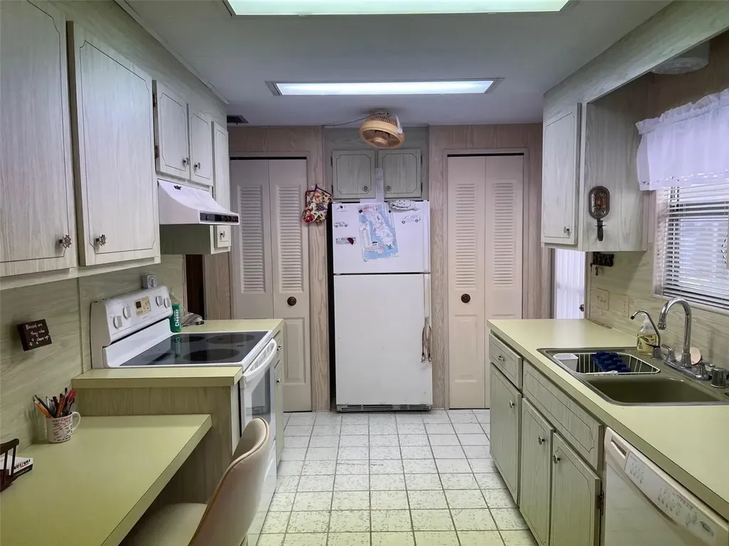 201 Royal Palm Circle Largo FL 33778