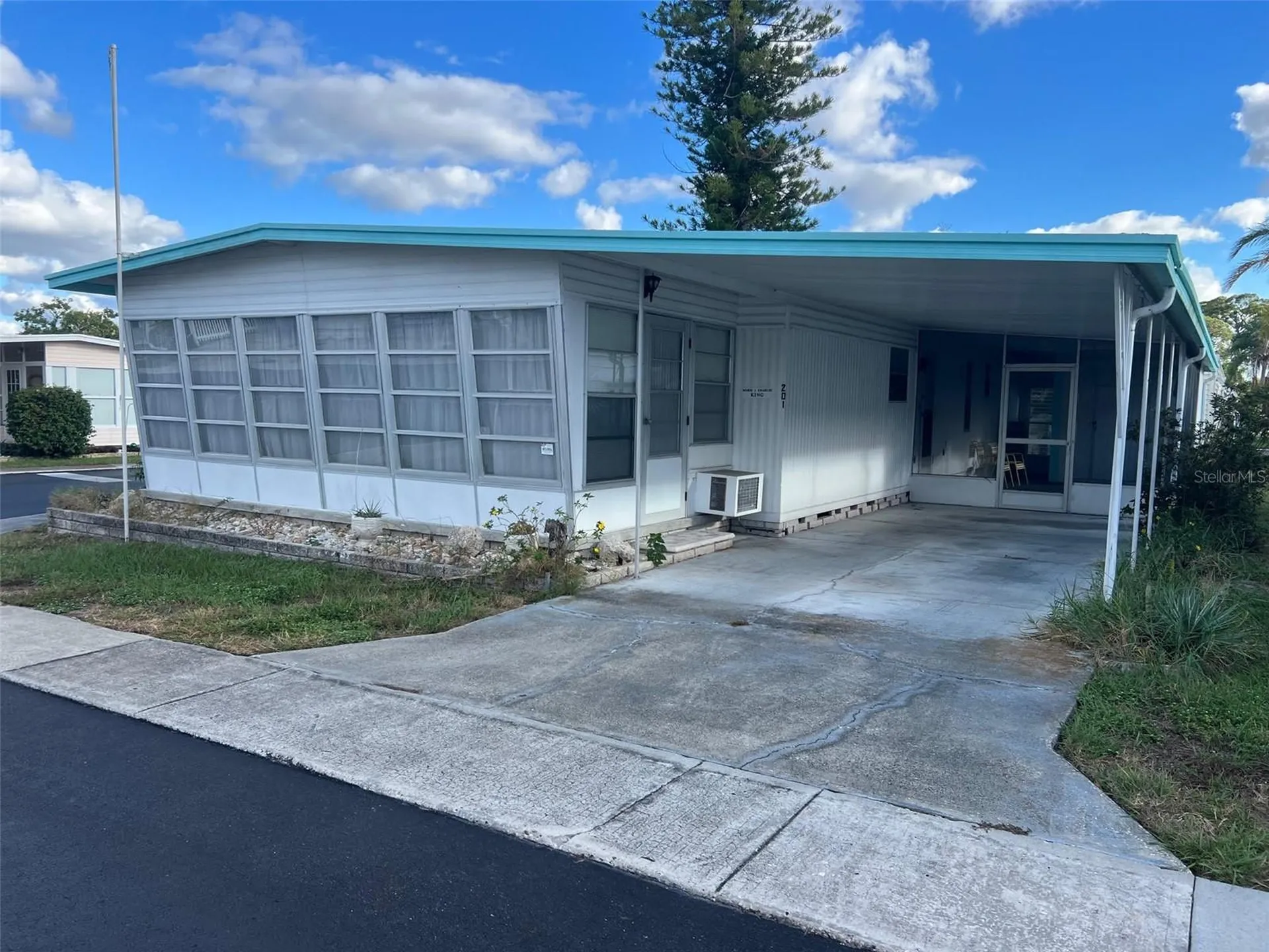 201 Royal Palm Circle Largo FL 33778