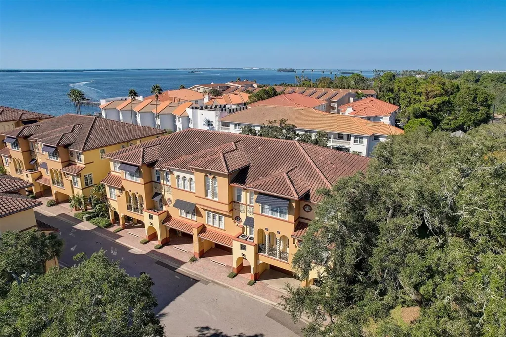 260 Seagate Court Dunedin FL 34698