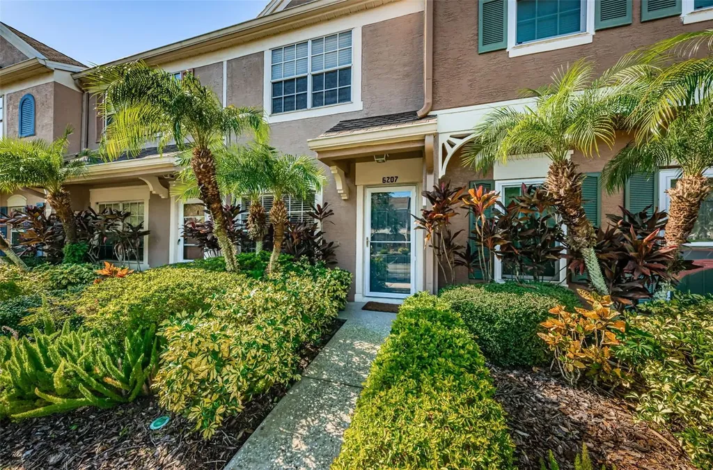 6207 Bayside Key Drive Tampa FL 33615