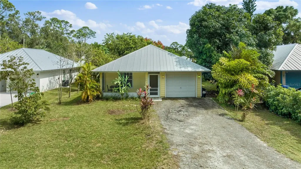 1306 25th Court SW Vero Beach FL 32962