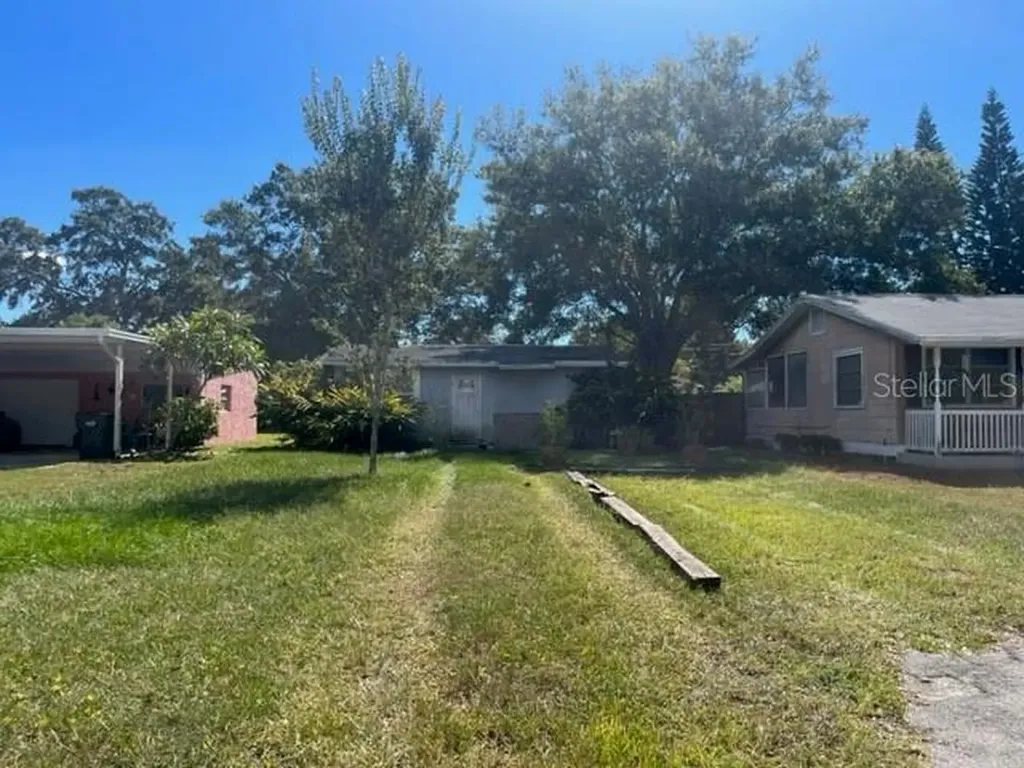 4330 44th Avenue N St Petersburg FL 33714