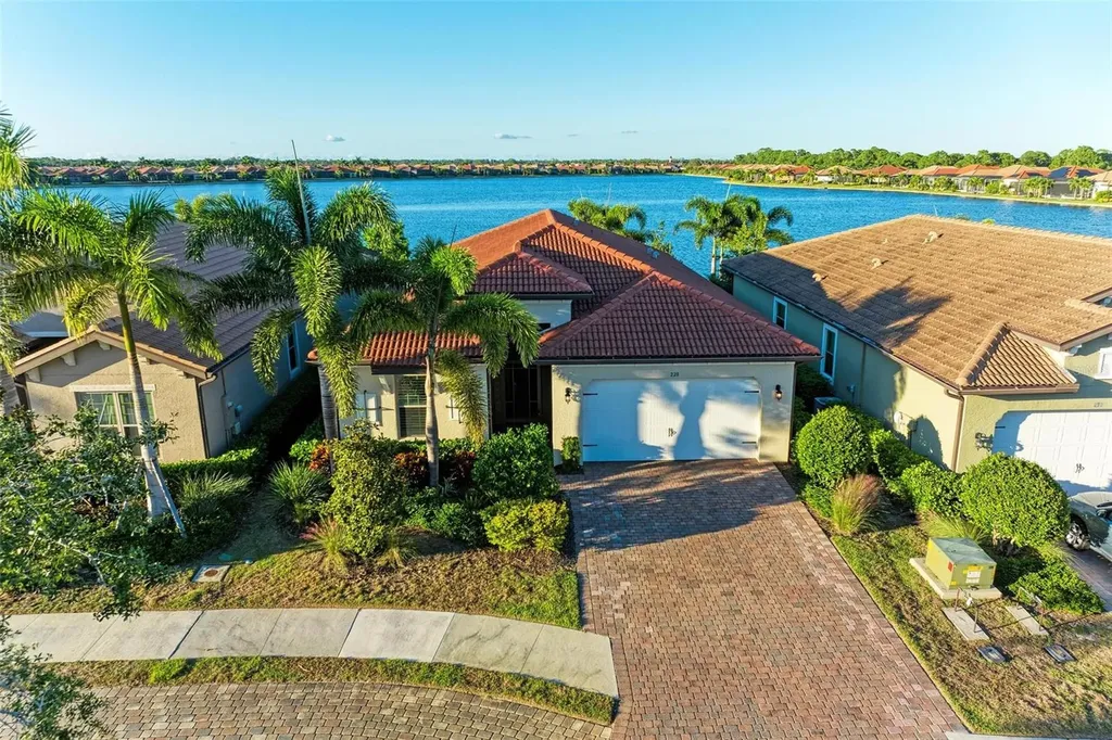 228 Maraviya Boulevard Nokomis FL 34275