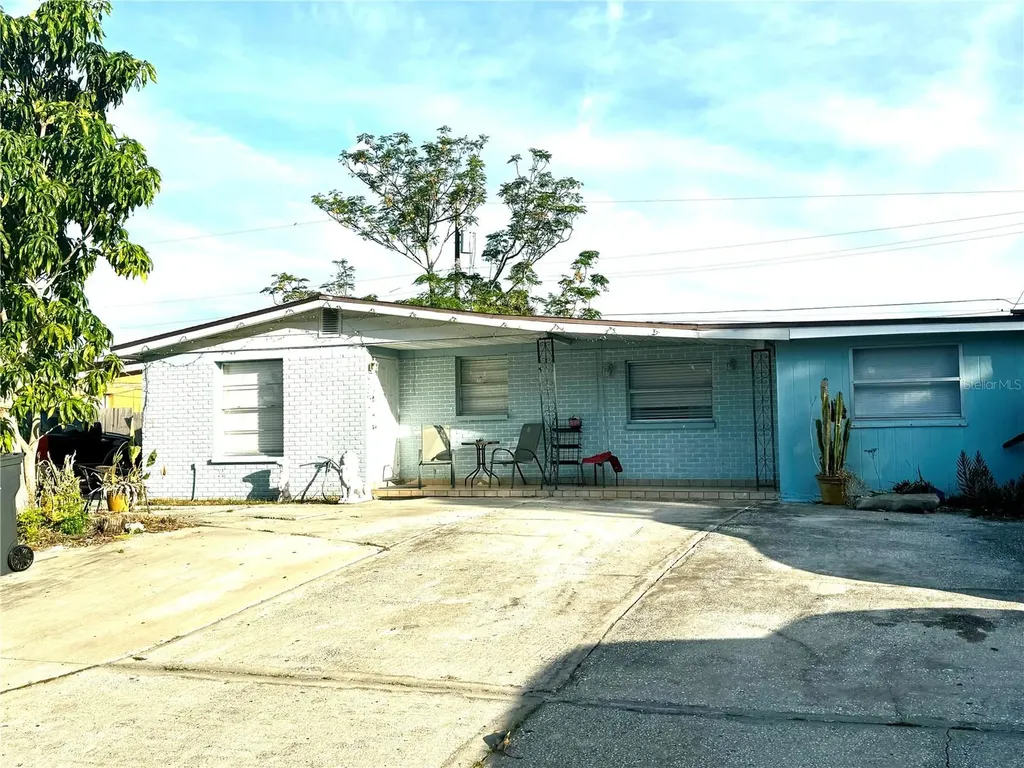 4525 W Knollwood Street Tampa FL 33614