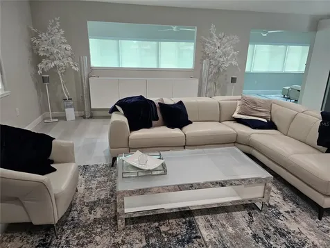 3503 Avenida Madera Bradenton FL 34210