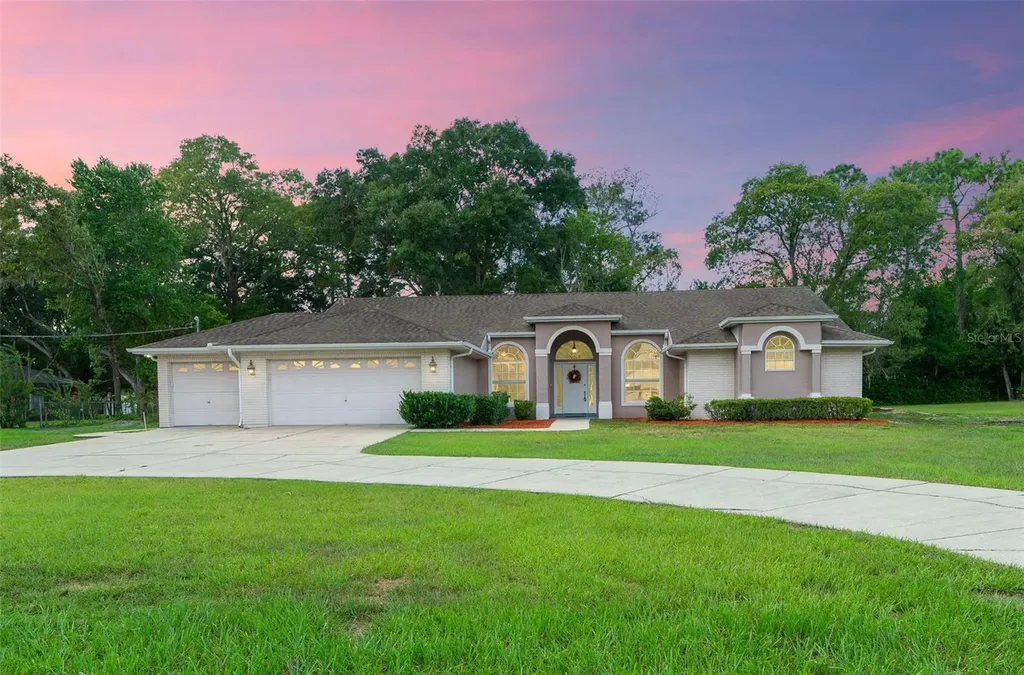 402 N Mcgowan Avenue Crystal River FL 34429