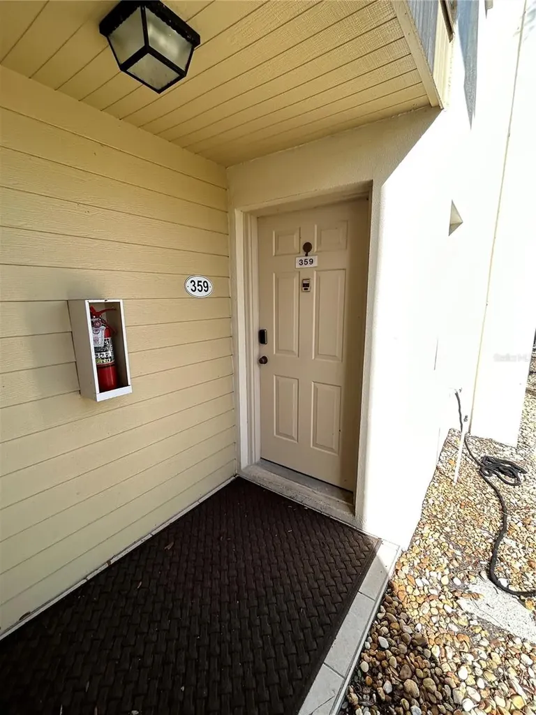 425 Cerromar Terrace Venice FL 34293