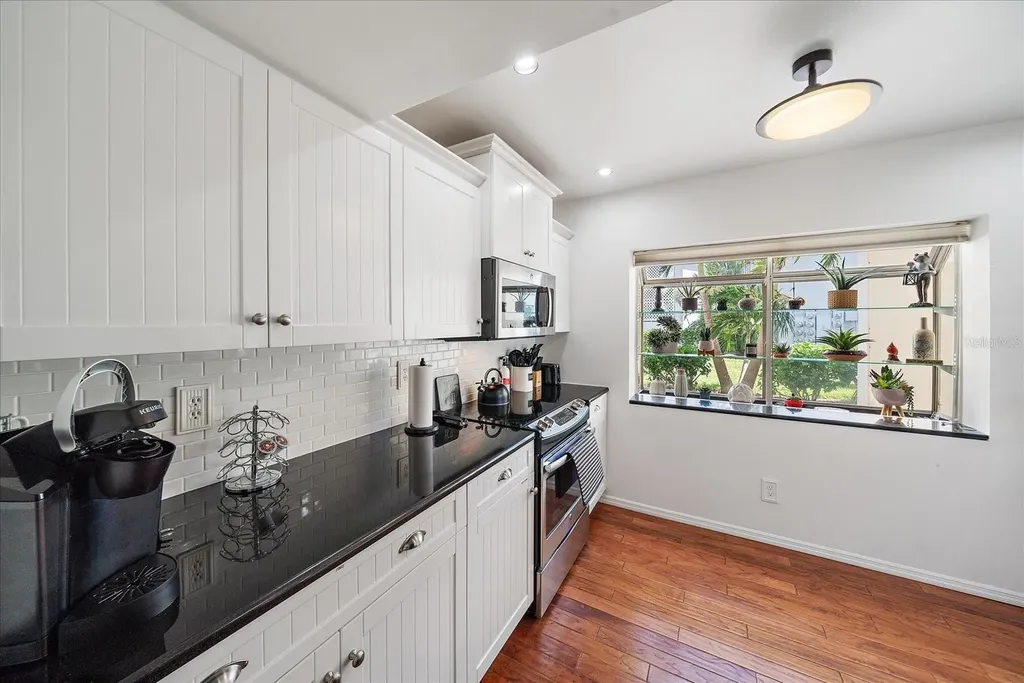 425 Cerromar Terrace Venice FL 34293