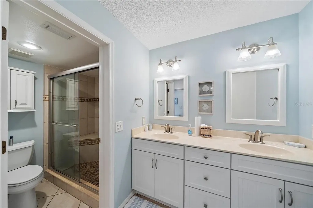 425 Cerromar Terrace Venice FL 34293