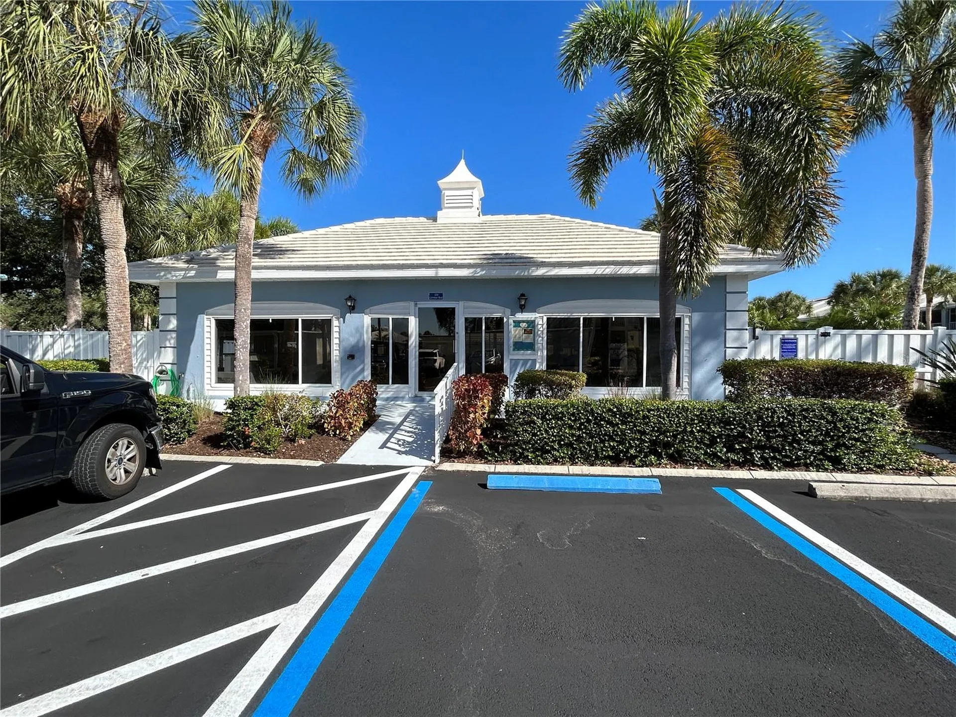 425 Cerromar Terrace Venice FL 34293