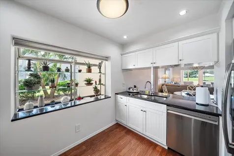 425 Cerromar Terrace Venice FL 34293