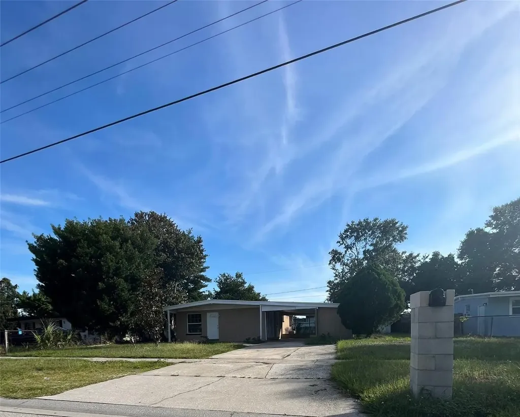 7513 Robindale Road Tampa FL 33619