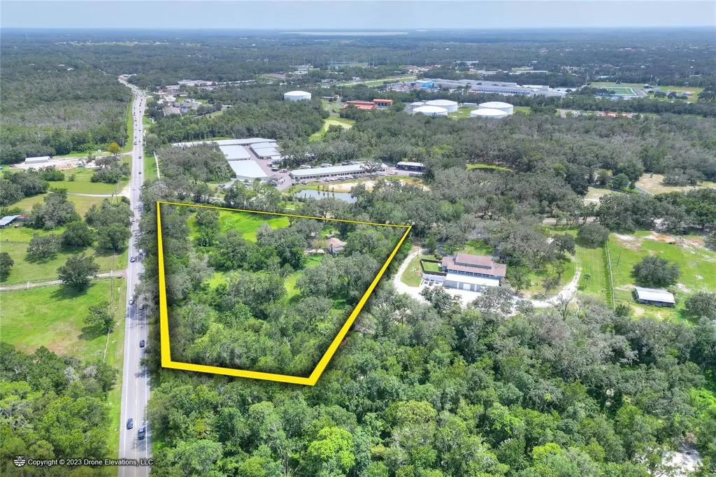 5226 Lithia Springs Road Lithia FL 33547