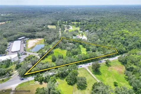 5226 Lithia Springs Road Lithia FL 33547
