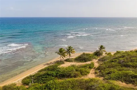 3 La Hueca Vieques PR 00765