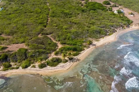 3 La Hueca Vieques PR 00765