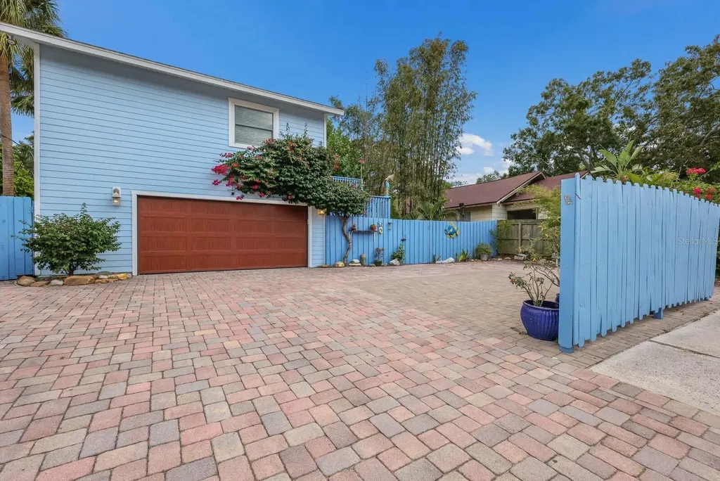 724 N Orange Avenue Sarasota FL 34236