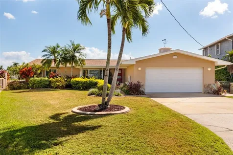 9373 1st Street NE St Petersburg FL 33702