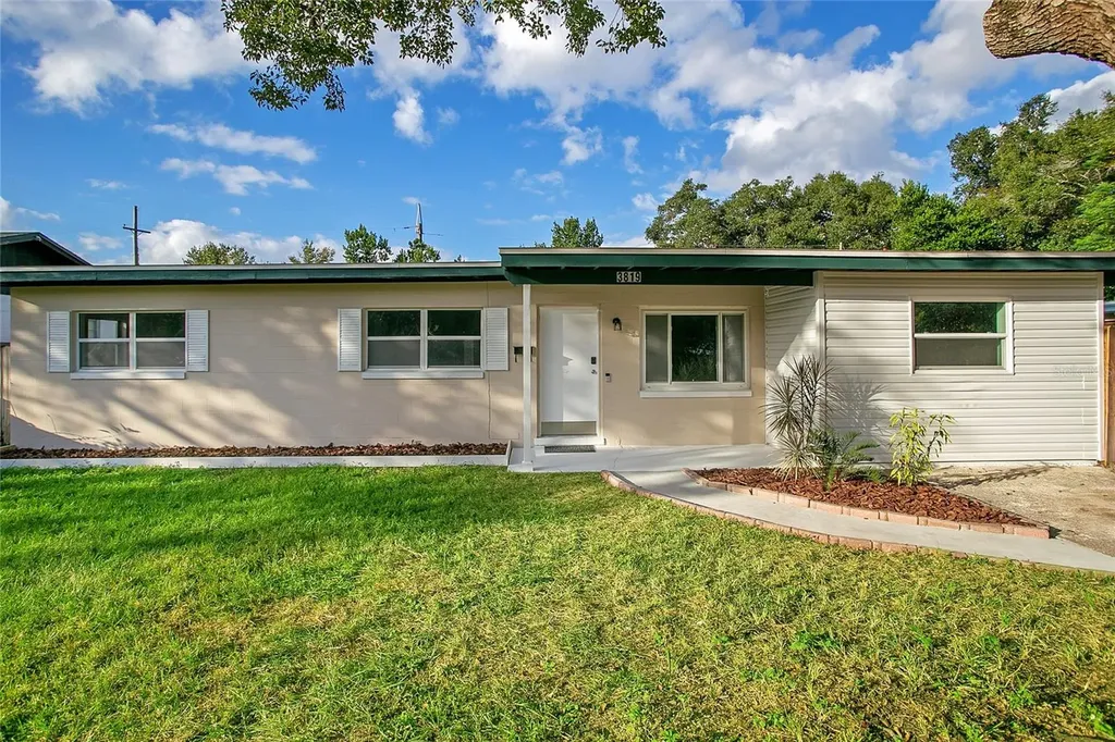 3819 E Esther Street Orlando FL 32812
