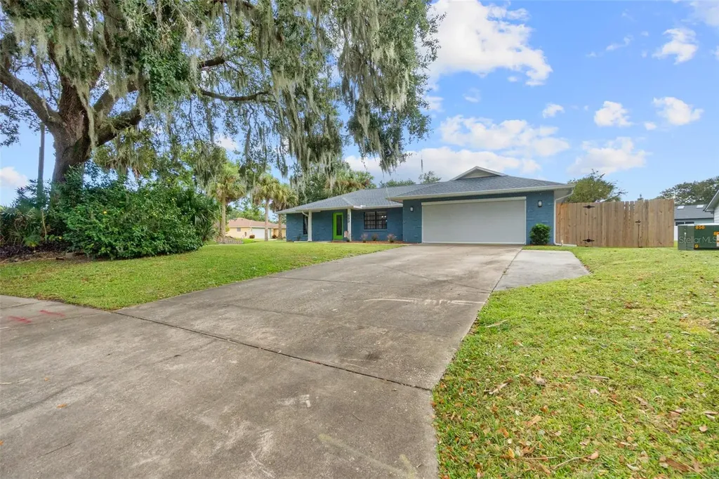 599 Regent Crescent South Daytona FL 32119
