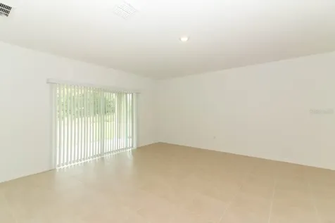 160 Citrine Loop Kissimmee FL 34758