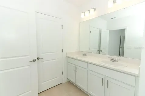 160 Citrine Loop Kissimmee FL 34758
