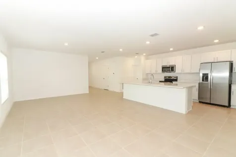 160 Citrine Loop Kissimmee FL 34758