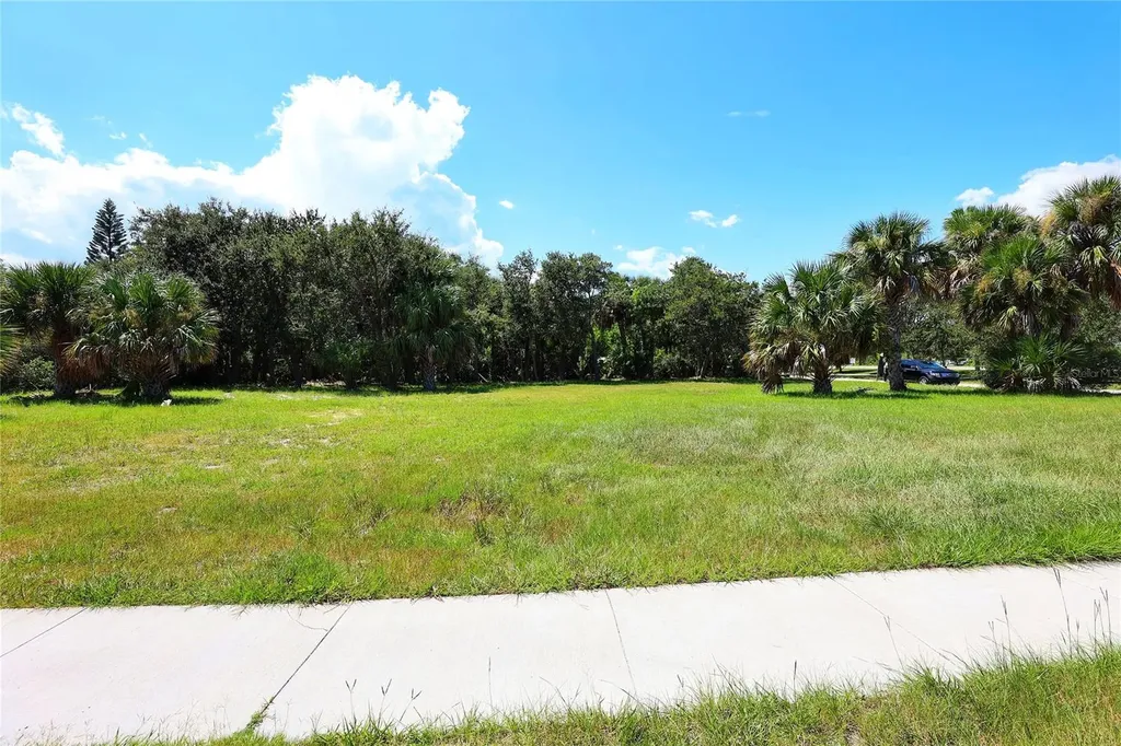102 Desoto Drive New Smyrna Beach FL 32169
