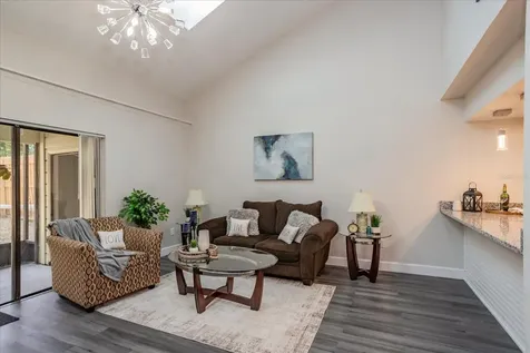 2832 Hunt Club Lane Orlando FL 32826
