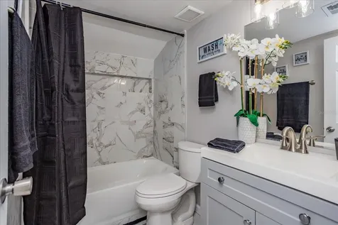 2832 Hunt Club Lane Orlando FL 32826
