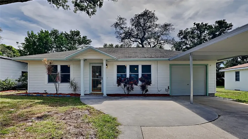 1415 Pine Street Clearwater FL 33756