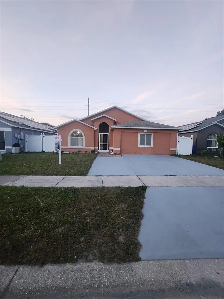 1005 Golfside Court Kissimmee FL 34741