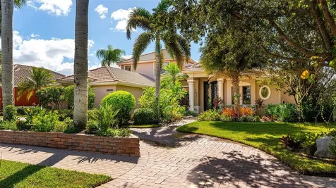 5316 Hunt Club Way Sarasota FL 34238