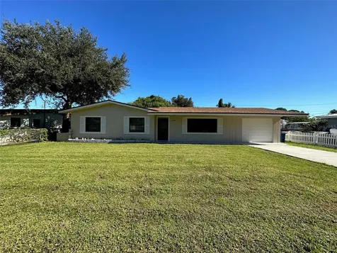 2560 Clinton Drive NE Palm Bay FL 32905