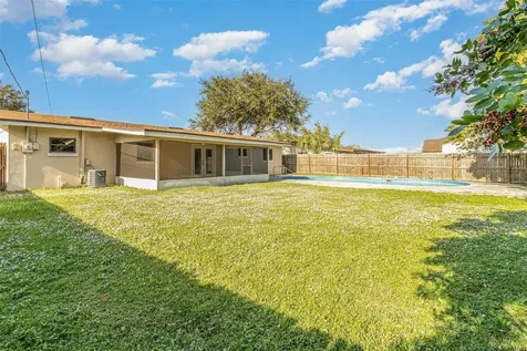 2560 Clinton Drive NE Palm Bay FL 32905