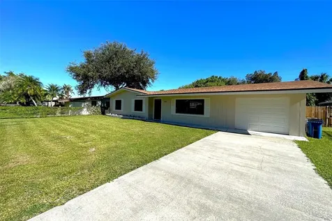 2560 Clinton Drive NE Palm Bay FL 32905