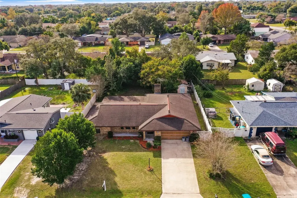 879 Trafalgar Street Deltona FL 32725