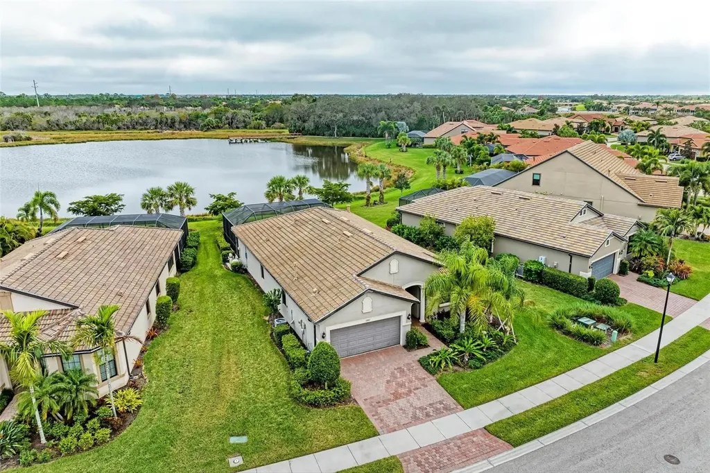 5943 Snowy Egret Drive Sarasota FL 34238