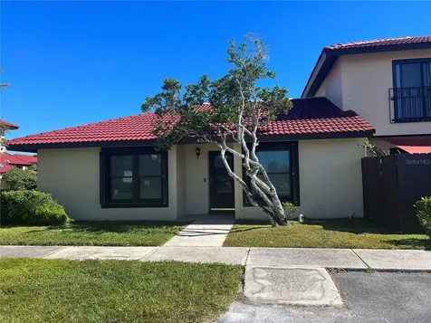 453 Hunter Circle Kissimmee FL 34758