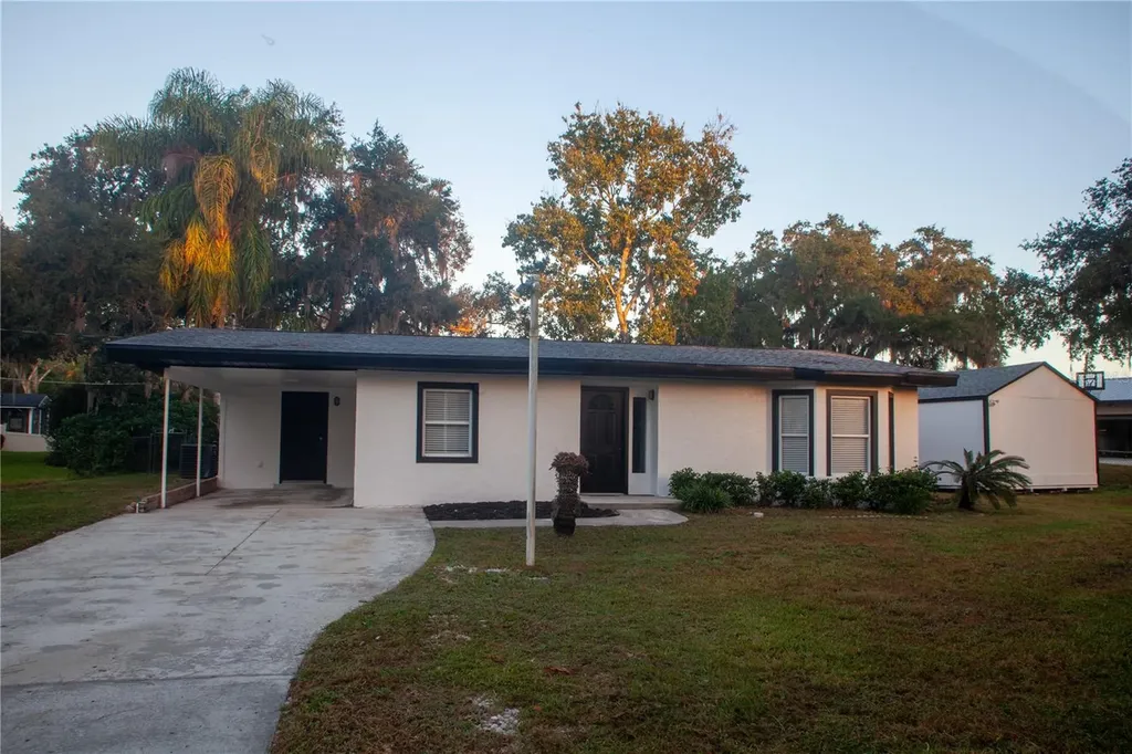 2274 Mullet Lake Park Road Geneva FL 32732