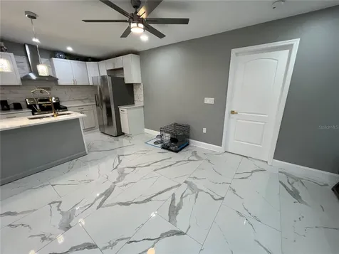 1609 W Washington Street Plant City FL 33563